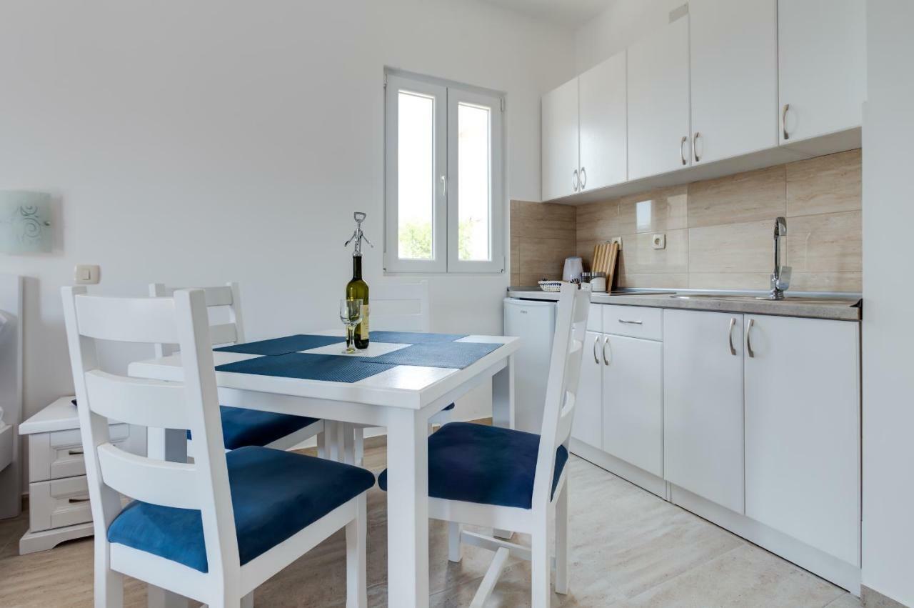 Villa San Apartments Tivat Zewnętrze zdjęcie